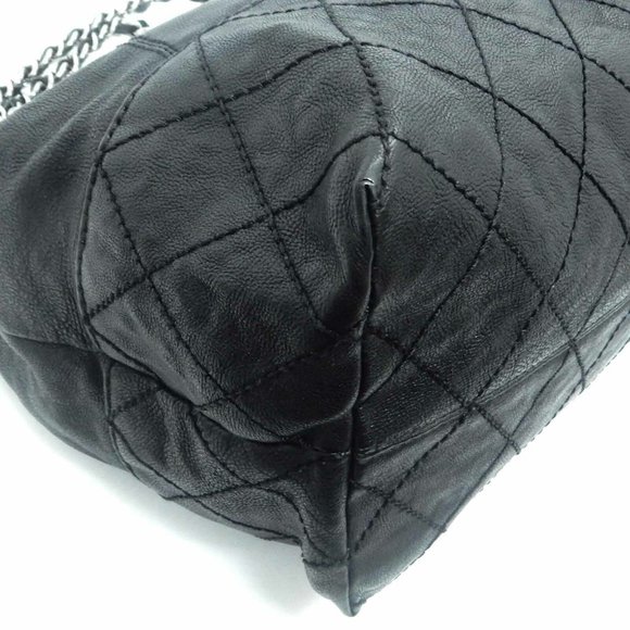 Chanel Black Skin Leather Bag - Picture 6 of 16